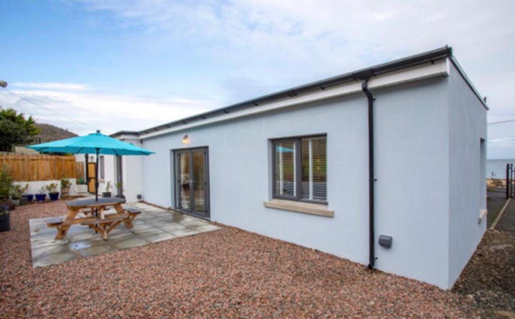 Glenarm Josies Place At Waters Edge Self Catering Apartment מראה חיצוני תמונה