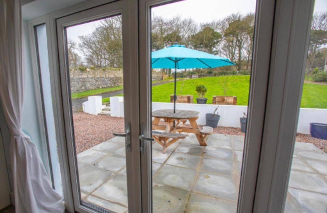 Glenarm Josies Place At Waters Edge Self Catering Apartment מראה חיצוני תמונה