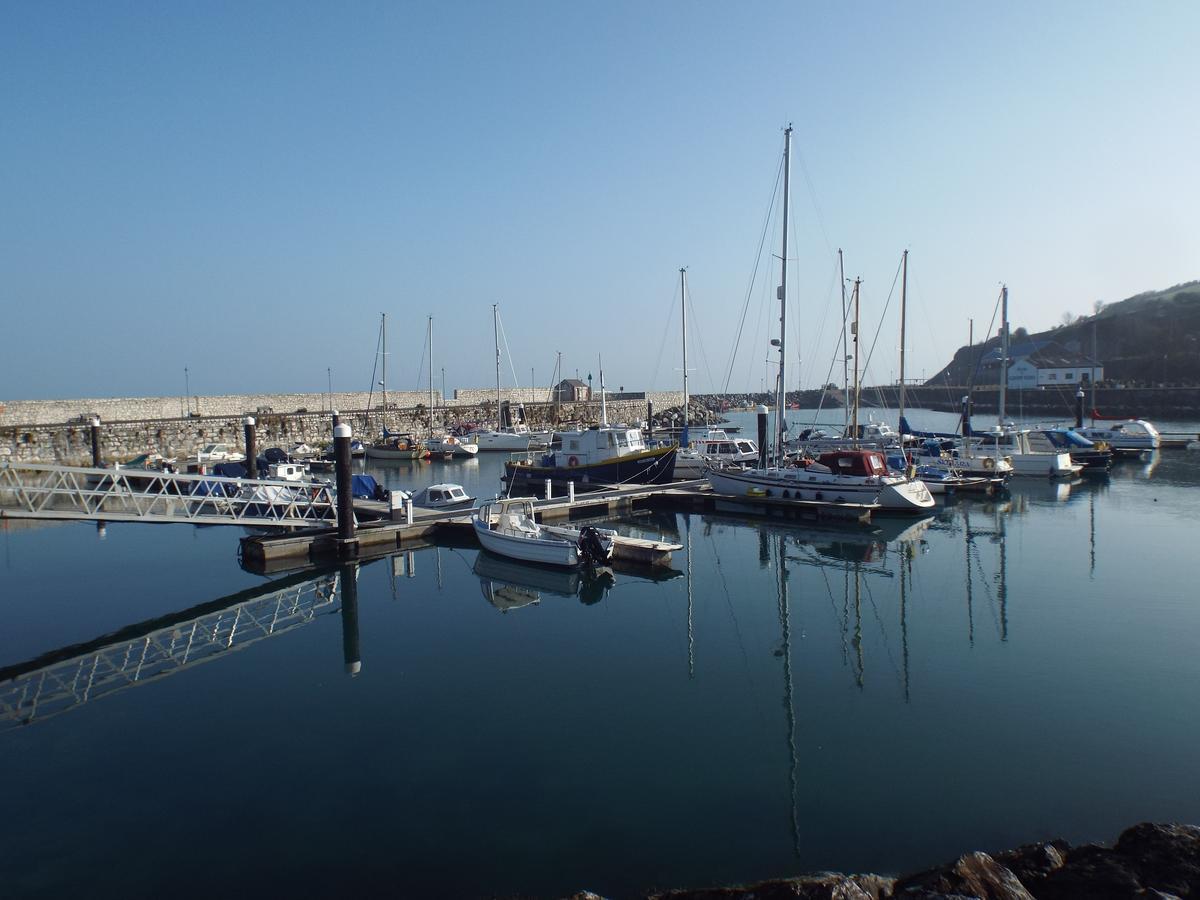 Glenarm Josies Place At Waters Edge Self Catering Apartment מראה חיצוני תמונה