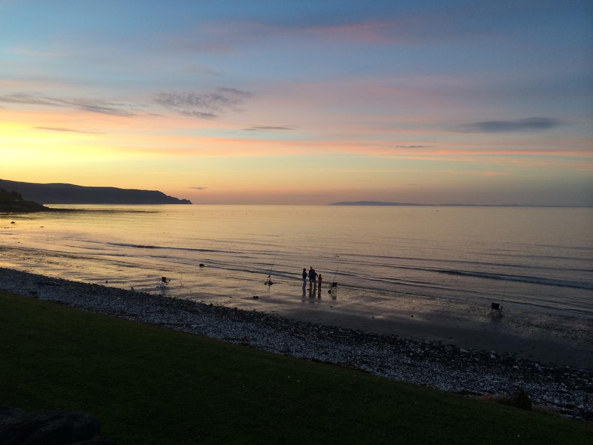 Glenarm Josies Place At Waters Edge Self Catering Apartment מראה חיצוני תמונה